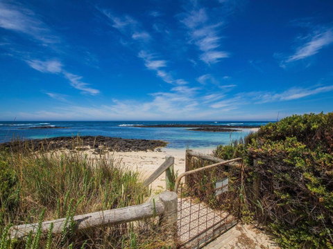 WYTONIA 1 - Tourism Caloundra 4