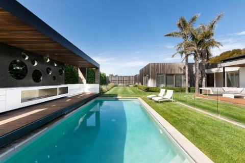 Franklin House - Tourism Caloundra 0