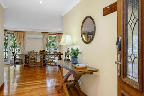 Hilldo Lovely Mountainside Accommodation - Tourism Caloundra 3