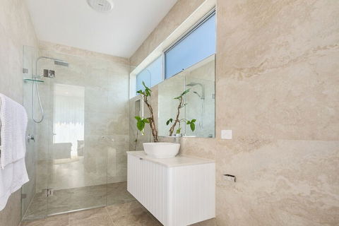 Ocean Pearl - Tourism Caloundra 4