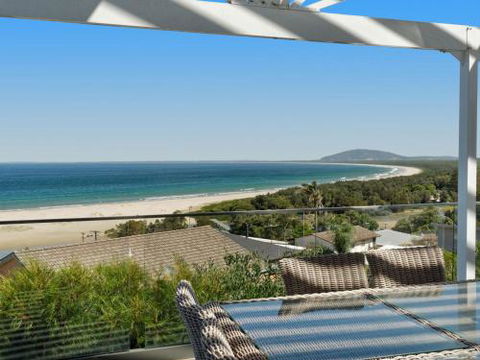 NANNY & POPPYS BEACH HOUSE Gerroa 4pm Check Out Sundays - Tourism Caloundra 3