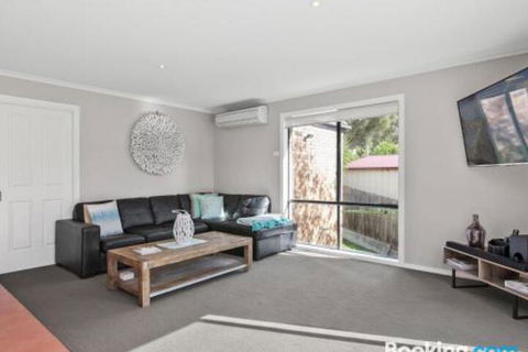 Rye Poolside Escape - Tourism Caloundra 0