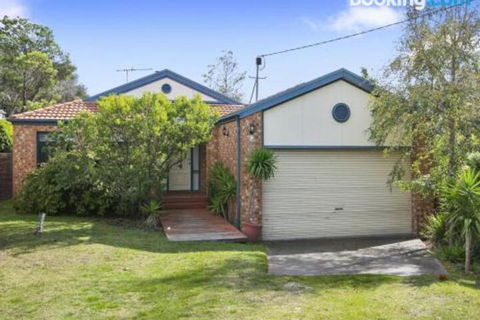 Rye Poolside Escape - Tourism Caloundra 4