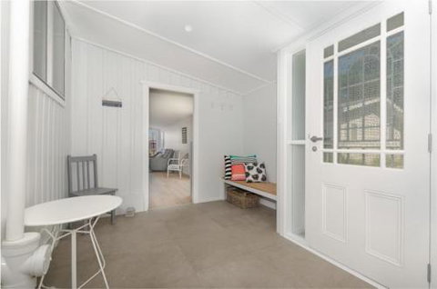 Rosella Cottage Waratah Bay - Tourism Caloundra 2