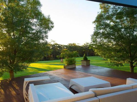 ALPINE LODGE Alpine Southern Highlands 4pm Check Out Sundays - Tourism Caloundra 1