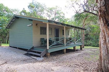 North Coast Holiday Parks Hungry Head Cabins - Tourism Caloundra 3