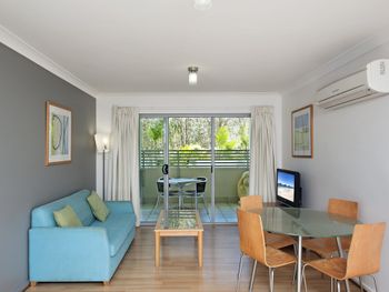Shoal Bay Beachclub Level G Bayside 07 - Tourism Caloundra 1