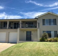 Ocean House at Mollymook - Tourism Caloundra