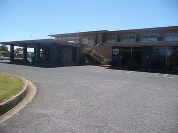 Oriana Motor Inn - Tourism Caloundra 0