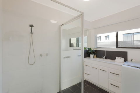 Bungo Beach House Pet Friendly House - Tourism Caloundra 5