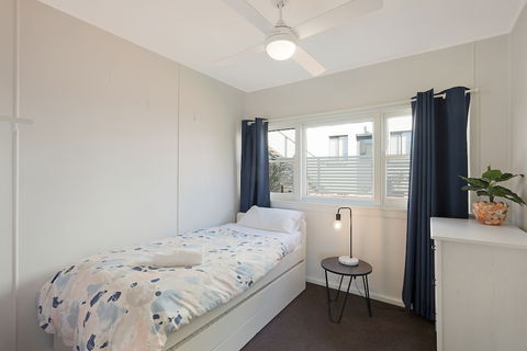 Bungo Beach House Pet Friendly House - Tourism Caloundra 4