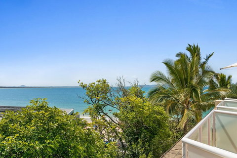 Garden Penthouse Netanya - Tourism Caloundra 1