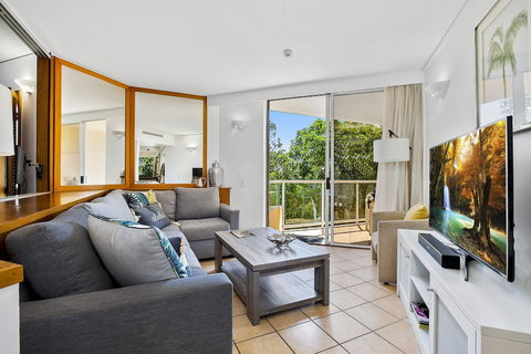Garden Penthouse Netanya - Tourism Caloundra 3
