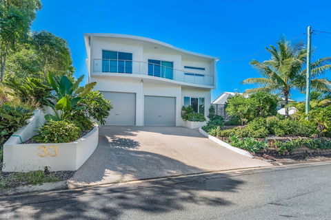 Panoramic Island Views - Tourism Caloundra 0