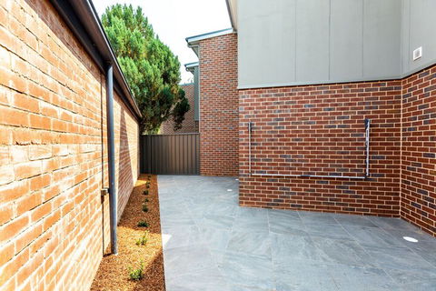 Wagga Apartments 1 - Tourism Caloundra 2