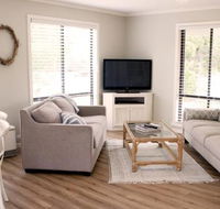 Charlottes Honor River  Golf Cottage - Tourism Caloundra