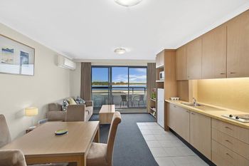 The Oak Room 106 - Tourism Caloundra 6