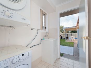 Seaclusion 2 2 Margaret Street - Tourism Caloundra 5