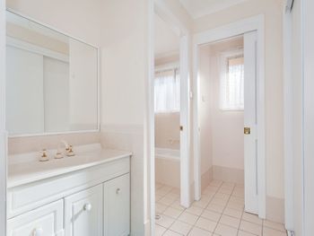 Seaclusion 2 2 Margaret Street - Tourism Caloundra 1