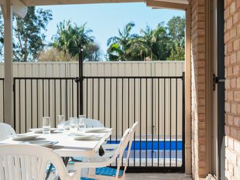 Seaclusion 2 2 Margaret Street - Tourism Caloundra 2