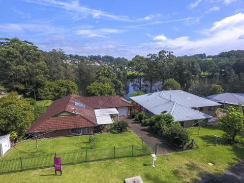 LAKEVIEW - Tourism Caloundra 2