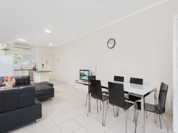 Sandy Point Road Unit 337 265 Pacific Blue - Tourism Caloundra 3