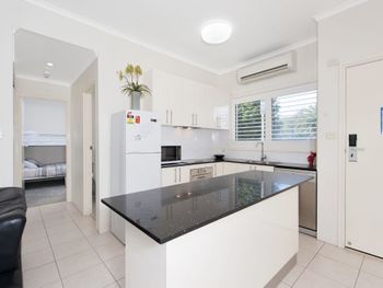 Sandy Point Road Unit 337 265 Pacific Blue - Tourism Caloundra 6