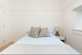 Bondi Beach Waterfront - Tourism Caloundra 4