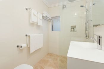 Bondi Beach Waterfront - Tourism Caloundra 1