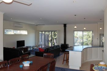 Redrocks Retreat - Tourism Caloundra 3