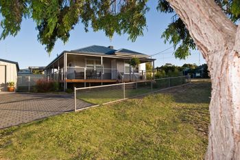 Port Lincoln Holiday Houses - Tourism Caloundra 5