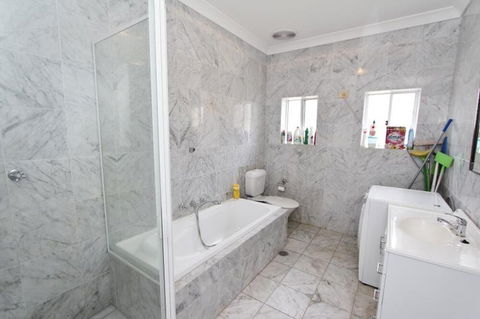 Pelicanstay Holiday Home Bondi Beach - Tourism Caloundra 4