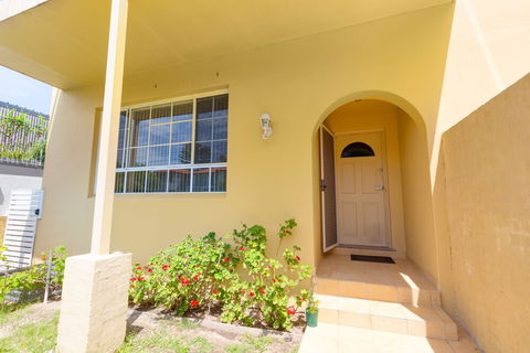 Pelicanstay Holiday Home Bondi Beach - Tourism Caloundra 0