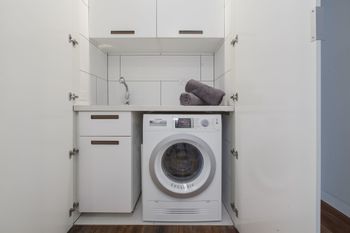 Architects Urban Retreat In Malvern - Tourism Caloundra 5