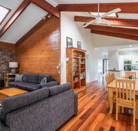 Kings Retreat - Tourism Caloundra