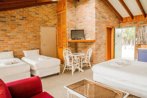 Crescent Head Resort & Conference Centre - Tourism Caloundra 6