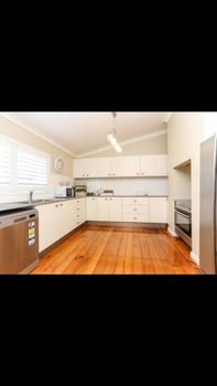 Edgeworth Street Manor - Tourism Caloundra 4