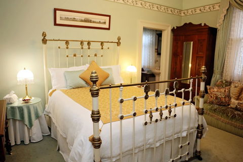 Forgandenny Bed & Breakfast - Tourism Caloundra 1