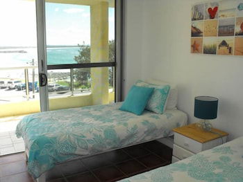 Beachpoint Unit 202 - Tourism Caloundra 2