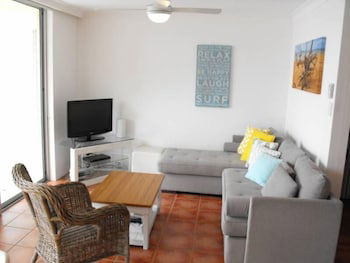 Beachpoint Unit 202 - Tourism Caloundra 4