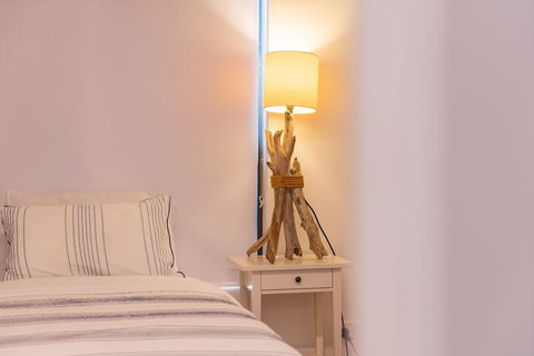 Coastal Cottage - Cannonvale - Tourism Caloundra 0