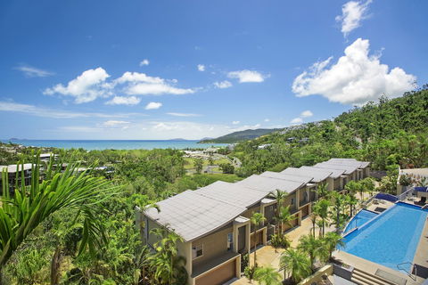 Azure Sea Whitsunday Resort - Tourism Caloundra 5