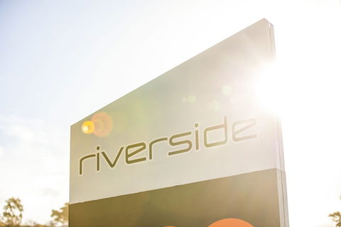 Nightcap At Riverside Hotel - Tourism Caloundra 3