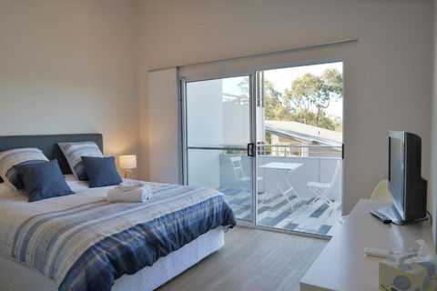 The Villa Dunsborough - Tourism Caloundra 3