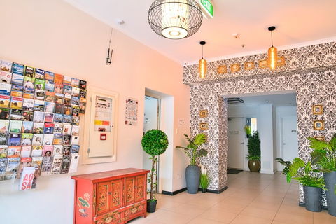 Regency Apartments - Tourism Caloundra 0