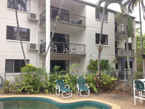 Palms Trinity Beach - Tourism Caloundra 5