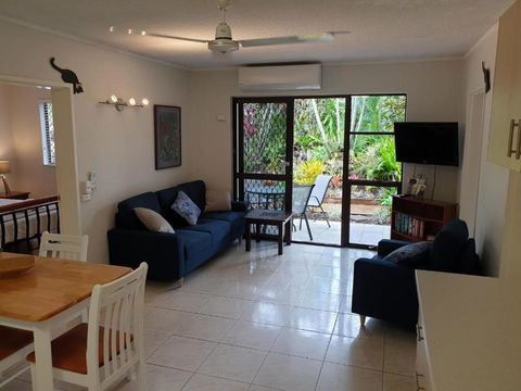 Palms Trinity Beach - Tourism Caloundra 1