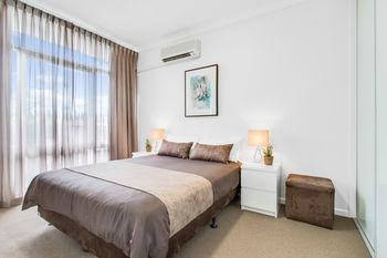 Adelaide DressCircle Apartments - Ward St - Tourism Caloundra 1