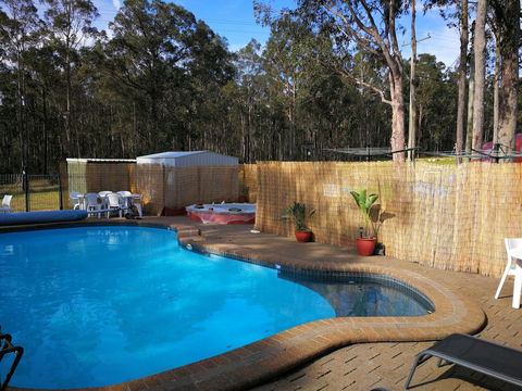 Vineyard Hill - Tourism Caloundra 2