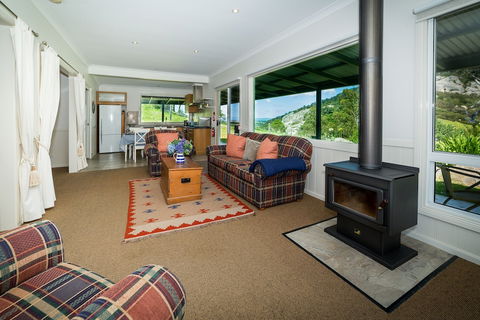 The Bryn At Tilba Family Cottage - Tourism Caloundra 6